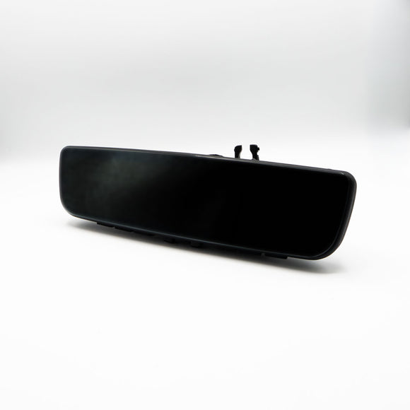 Lexus GX 460 digital rearview E-mirror, second view
