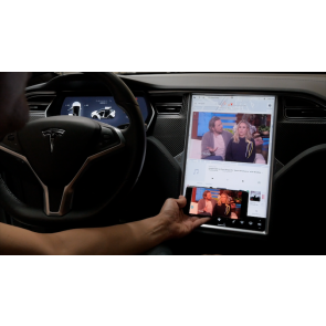 TESLM1 Tesla Model S and X Smartphone Mirroring Kit